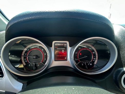 Used 2020 Dodge Journey SE w/ Blacktop Package image 18