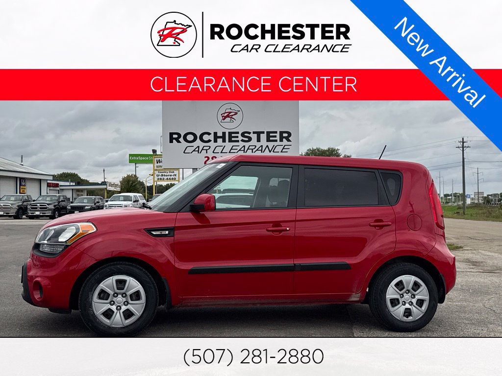 Used 2013 Kia Soul FWD image 1
