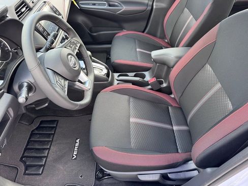 New 2025 Nissan Versa SR w/ Trunk Package image 9