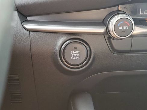 Used 2023 MAZDA MAZDA3 s FWD image 29