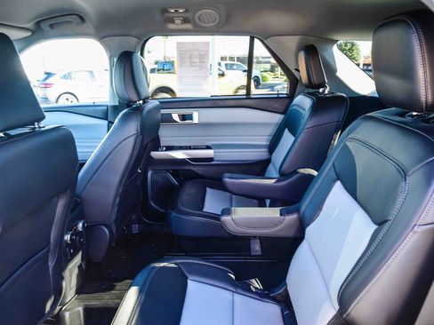 Used 2023 Ford Explorer XLT w/ Equipment Group 202A image 17