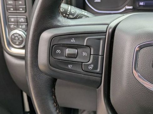 Certified 2022 GMC Sierra 1500 AT4 w/ AT4 Preferred Package image 18