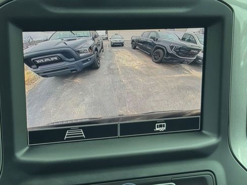 Used 2024 Chevrolet Silverado 1500 Custom image 32