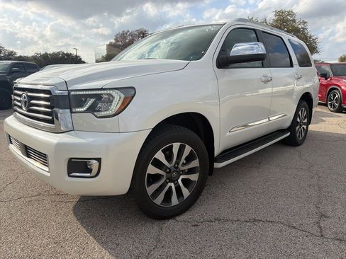 Used 2021 Toyota Sequoia Limited w/ Safety & Convenience Package image 1
