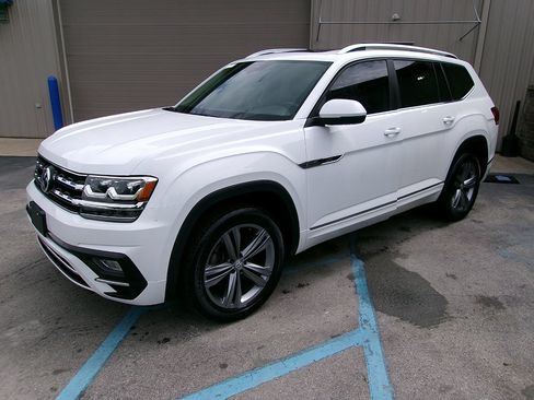 Used 2019 Volkswagen Atlas SE w/ Panoramic Sunroof Package AWD/4WD image 6