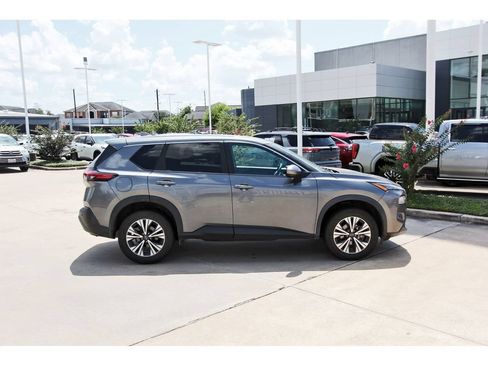 Used 2023 Nissan Rogue SV AWD/4WD image 6