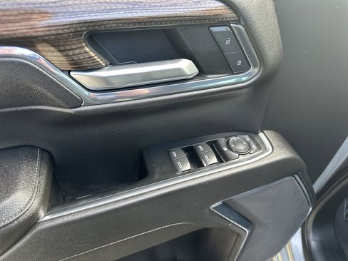 Used 2023 Chevrolet Silverado 1500 LT image 9