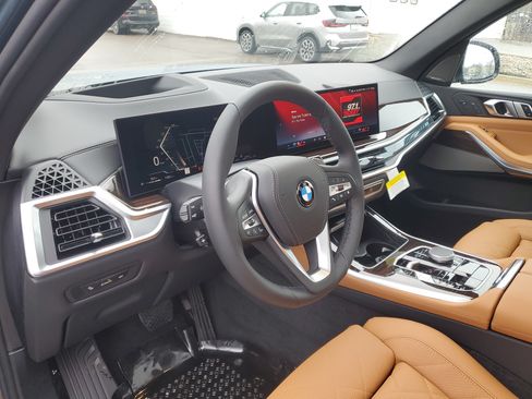 New 2026 BMW X5 xDrive40i w/ Climate Comfort Package AWD/4WD image 10