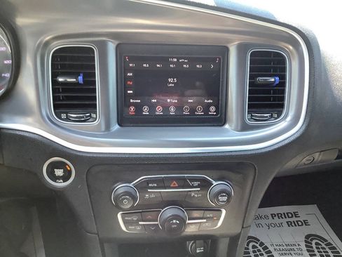 Used 2019 Dodge Charger SXT w/ Travel & Safety Group RWD image 35