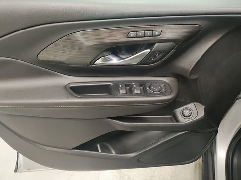 Used 2020 GMC Terrain SLT w/ Preferred Package image 25