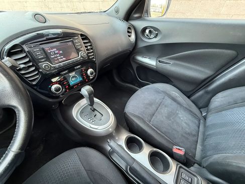 Used 2017 Nissan Juke SV image 27