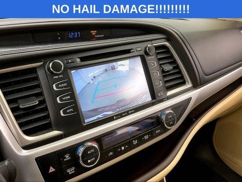 Used 2016 Toyota Highlander XLE AWD/4WD image 28