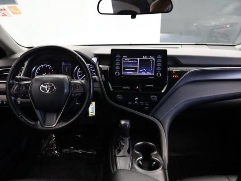 Used 2021 Toyota Camry SE w/ Carpet Mat Package (TMS) FWD image 26