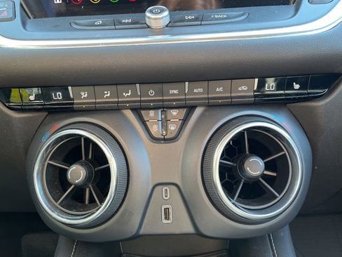 Used 2024 Chevrolet Blazer LT w/ LPO, Floor Liner Package FWD image 9
