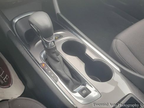 Used 2024 Chevrolet Malibu LT image 14