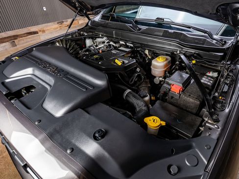 Used 2025 RAM 3500 Big Horn image 40