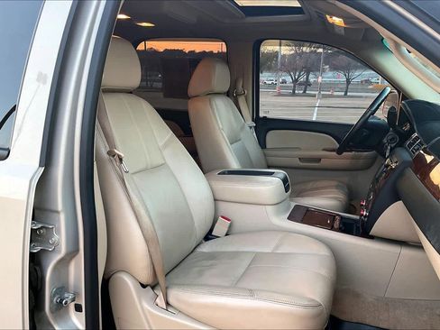 Used 2008 Chevrolet Tahoe LTZ w/ LTZ Preferred Equipment Group image 13