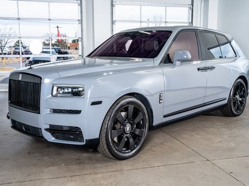 Used 2019 Rolls-Royce Cullinan image 12
