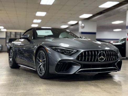 New 2025 Mercedes-Benz SL 63 AMG 4MATIC image 2