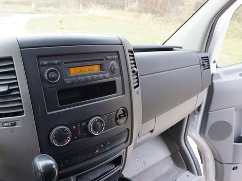 Used 2012 Mercedes-Benz Sprinter 2500 image 17