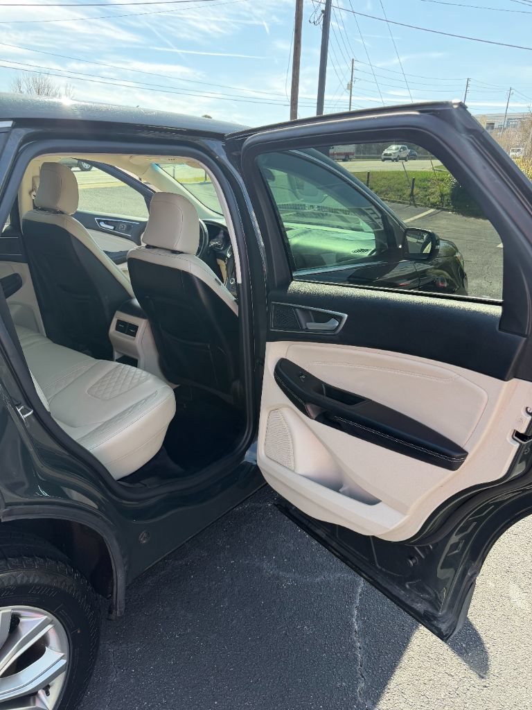Used 2024 Ford Edge Titanium AWD/4WD image 22