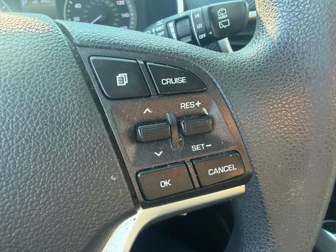 Used 2019 Hyundai Tucson SE AWD/4WD image 12
