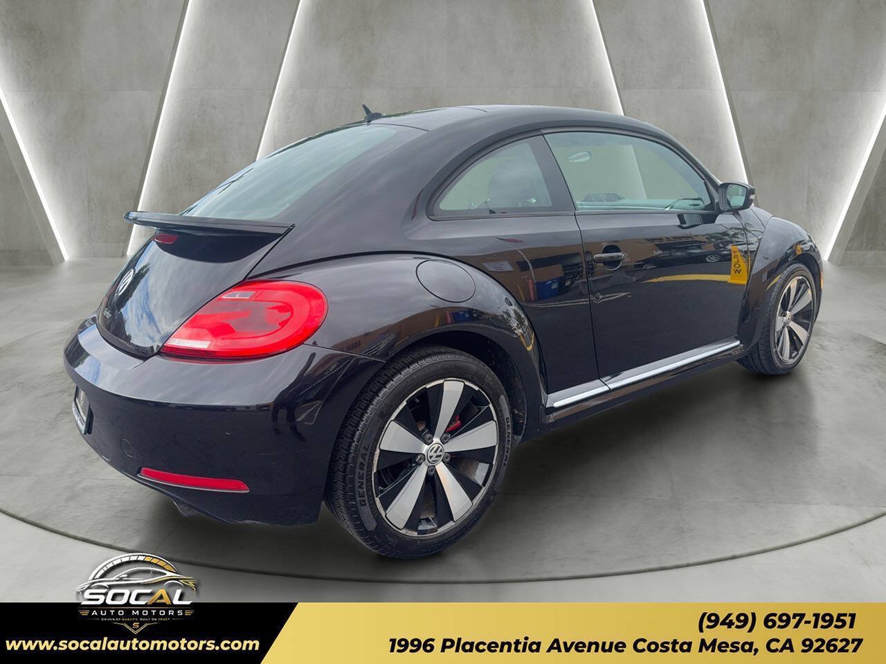 Used 2013 Volkswagen Beetle 2.0T FWD image 5