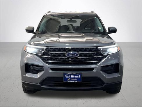 Used 2022 Ford Explorer XLT AWD/4WD image 4