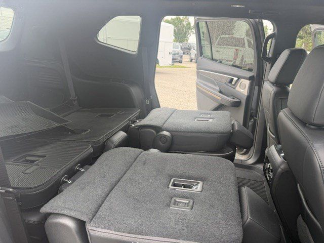 Used 2025 Buick Enclave Avenir w/ Super Cruise Package AWD/4WD image 40