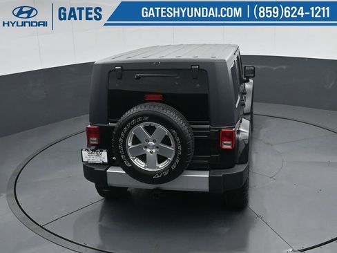 Used 2009 Jeep Wrangler Unlimited Sahara AWD/4WD image 37