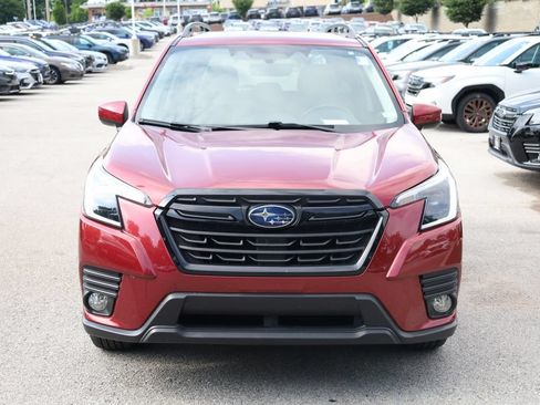 Certified 2022 Subaru Forester Premium AWD/4WD image 3