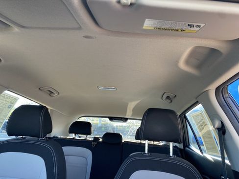 Used 2020 Hyundai Venue SEL FWD image 29