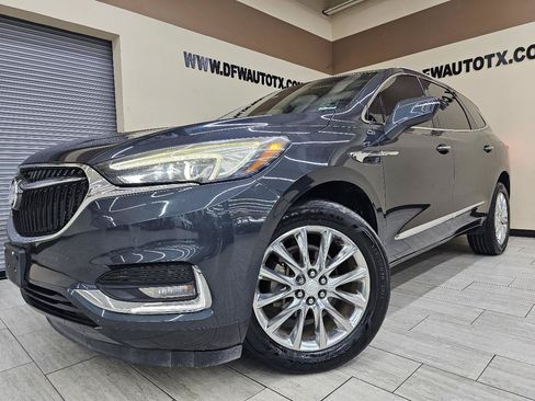 Used 2018 Buick Enclave Premium w/ Experience Buick Package FWD image 1