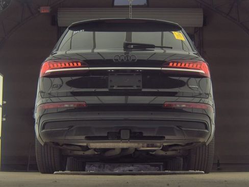 Used 2021 Audi Q7 3.0T Prestige image 17