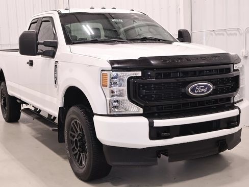 Used 2021 Ford F250 XL w/ STX Appearance Package AWD/4WD image 4