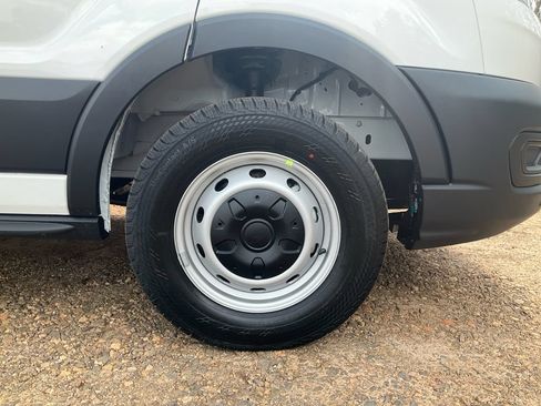 New 2026 Ford Transit 250 Low Roof RWD image 10