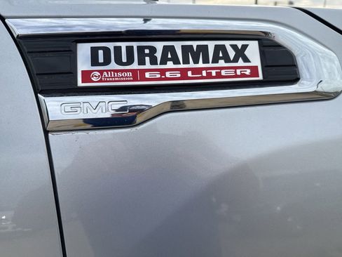 Used 2022 GMC Sierra 2500 Denali w/ Denali Ultimate Package image 16