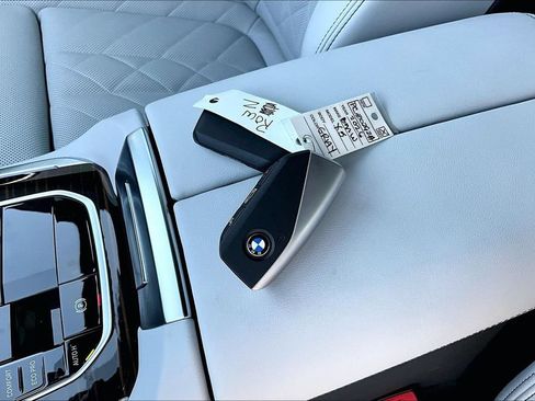 Used 2026 BMW X5 sDrive40i w/ Premium Package RWD image 10