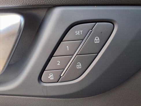 New 2026 Buick Enclave Sport Touring w/ Power Package image 9