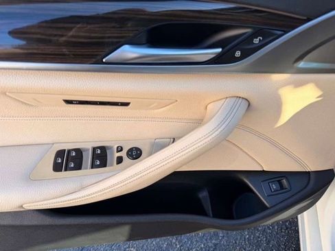 Used 2019 BMW 540i xDrive 540i xDrive w/ Convenience Package image 18