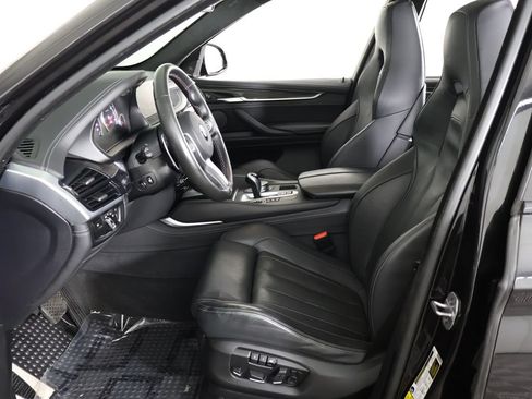 Used 2018 BMW X5 M AWD/4WD image 33