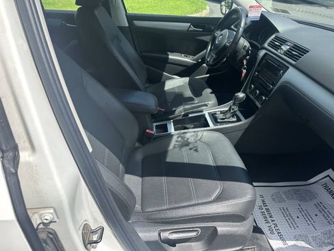 Used 2012 Volkswagen Passat 2.5 SE FWD image 10