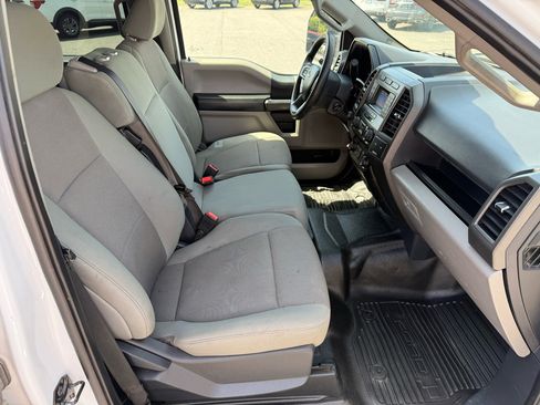 Used 2022 Ford F250 XL w/ Power Equipment Group image 14