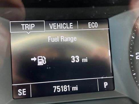 Used 2021 Chevrolet TrailBlazer LS FWD image 16