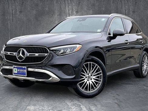 Used 2023 Mercedes-Benz GLC 300 4MATIC image 1
