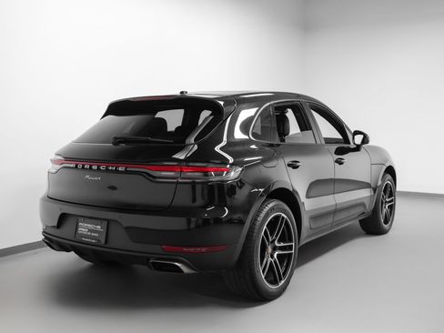 Certified 2021 Porsche Macan AWD/4WD image 12