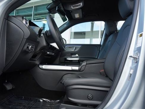 Used 2026 Mercedes-Benz GLB 250 image 18