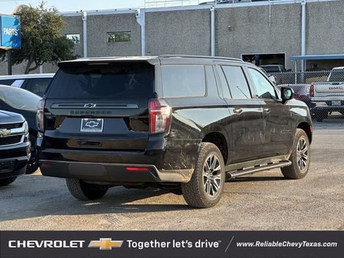Used 2022 Chevrolet Suburban Z71 AWD/4WD image 4