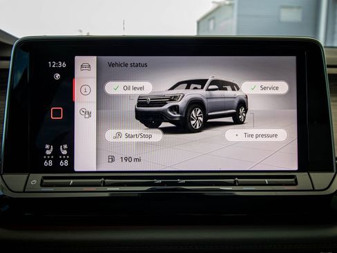 Used 2025 Volkswagen Atlas SEL Premium R-Line image 47