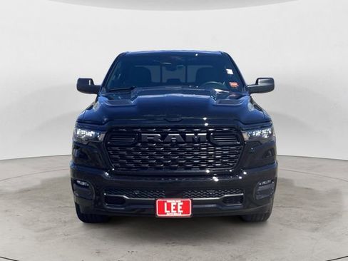 New 2026 RAM 1500 Express AWD/4WD image 9